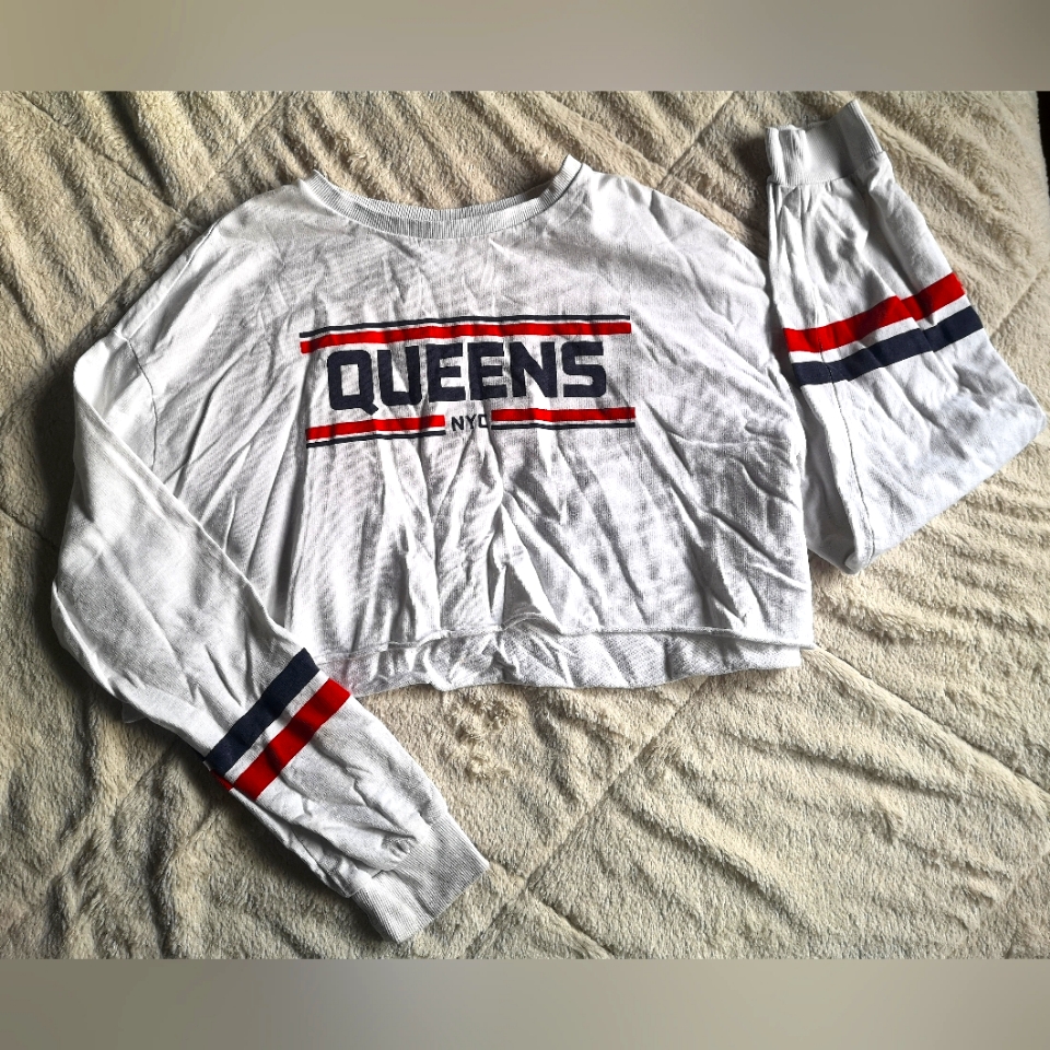 Devided Crop Top